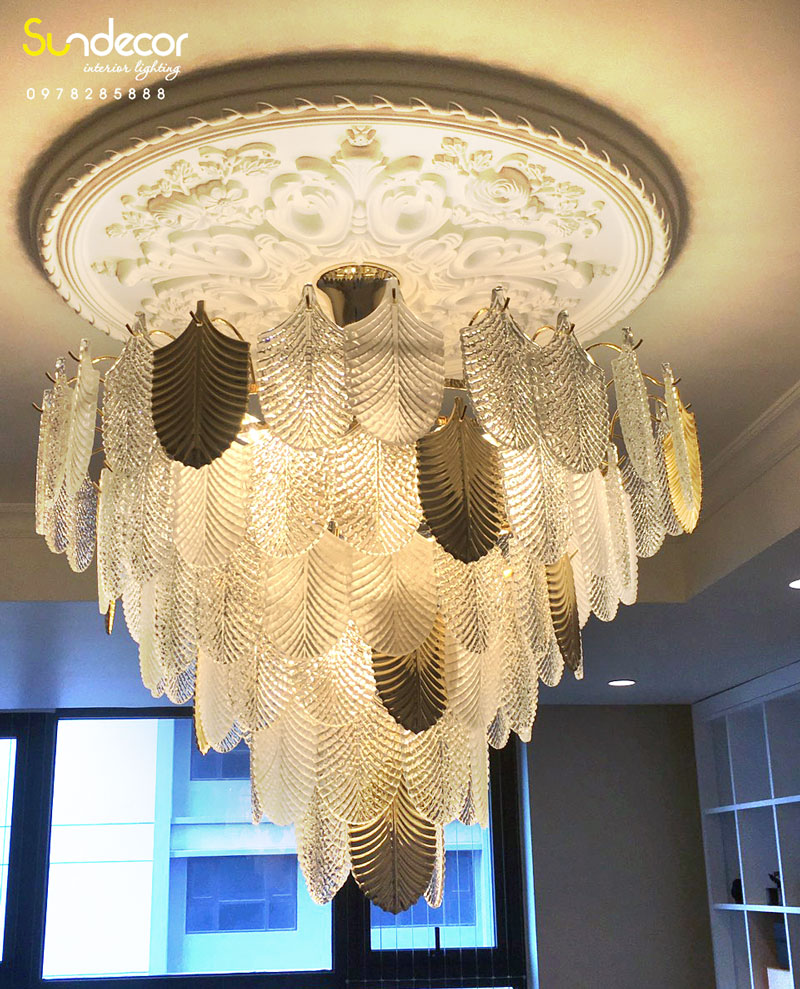 Đ&egrave;n-pha-l&ecirc;-cao-cấp