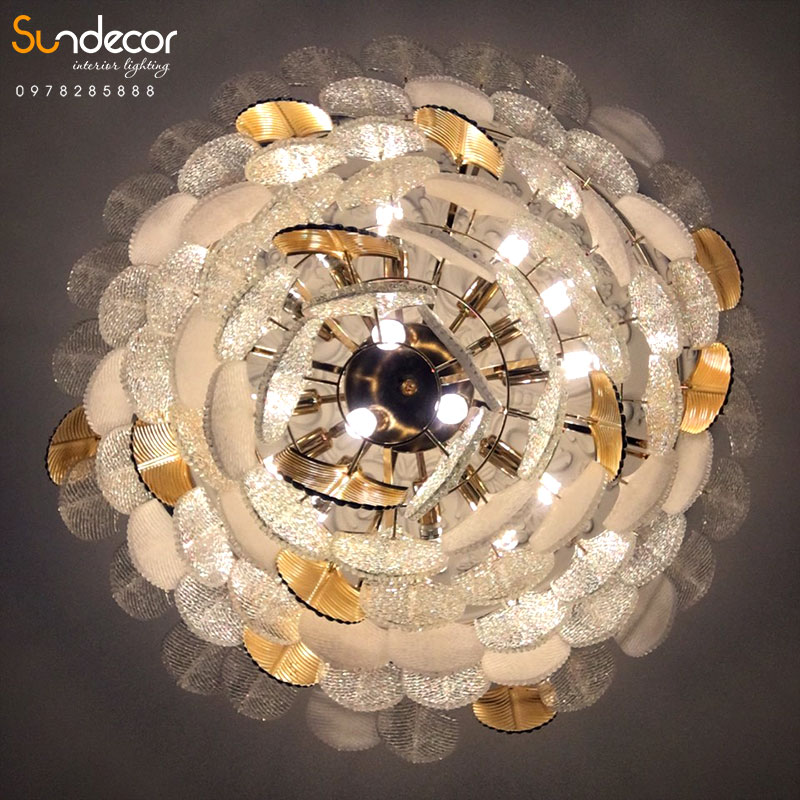 Đ&egrave;n-pha-l&ecirc;-cao-cấp